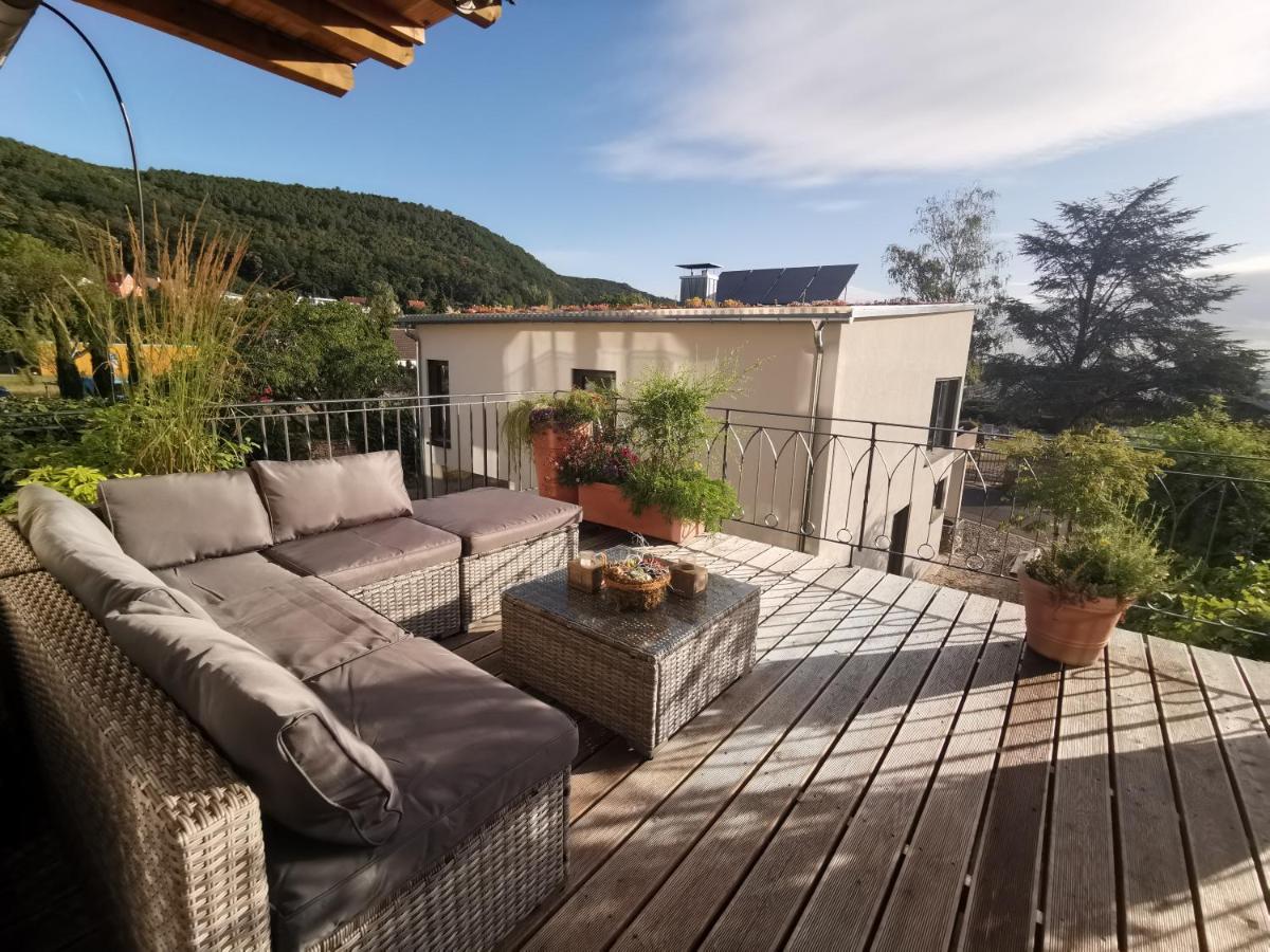 Апартаменты Haus Fleur Нойштадт-ан-дер-Вайнштрасе Экстерьер фото